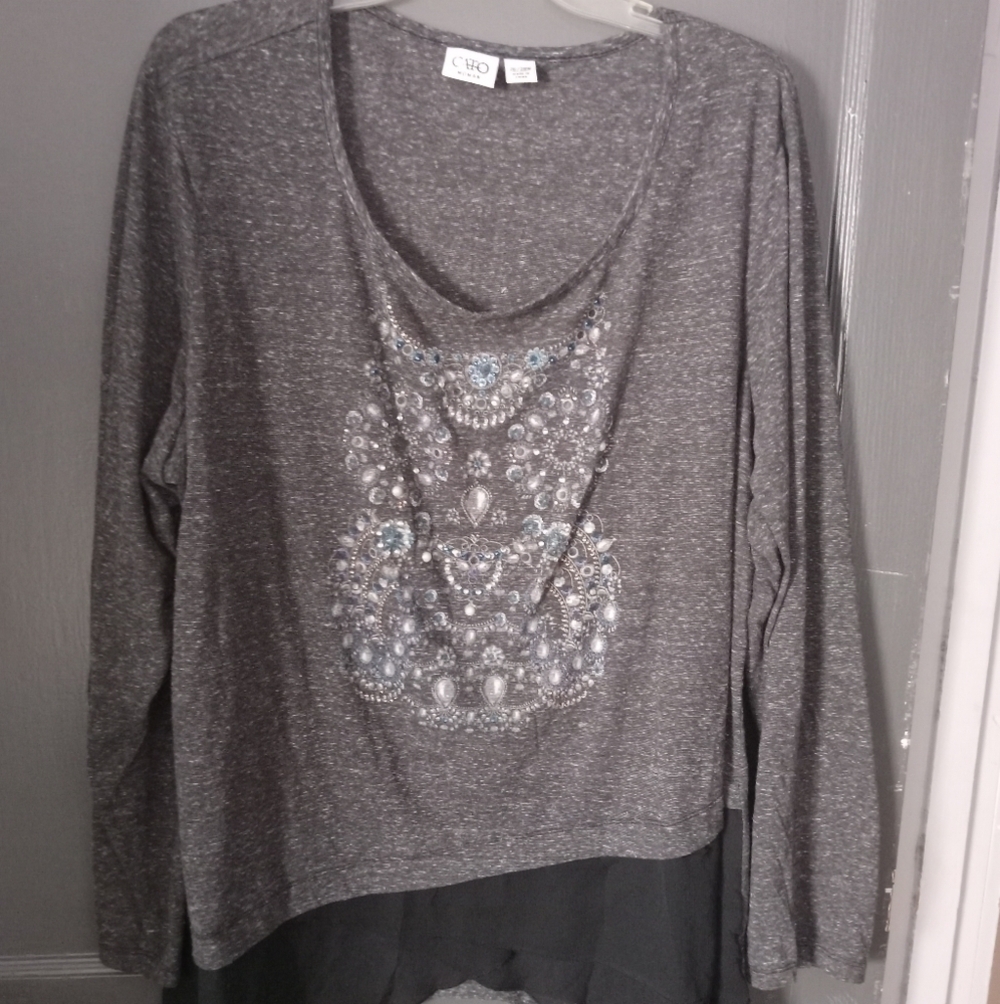 Cato woman long sleeve pullover top. Size 26/28